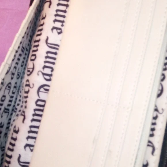 Juicy Couture Large Wallet - Picture 10 of 11